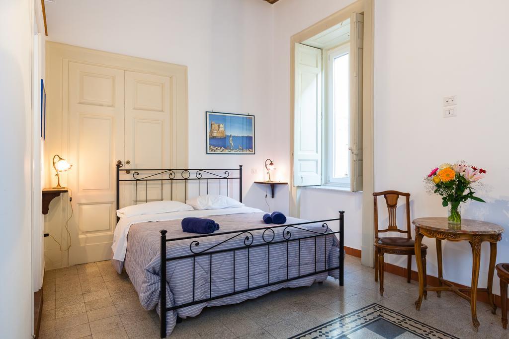 Don Pedro Rooms In The City Center Naples Extérieur photo