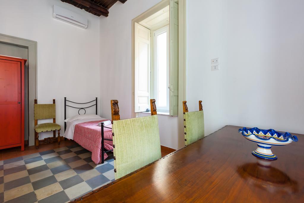 Don Pedro Rooms In The City Center Naples Extérieur photo